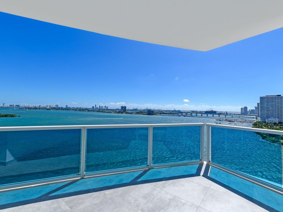 Recently Rented: $5,600 (2 beds, 2 baths, 1400 Square Feet)