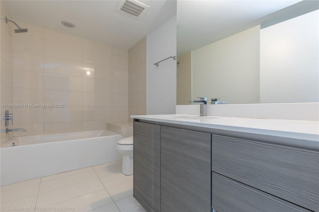 En Venta: $760,000 (2 camas, 2 baños, 1143 Pies cuadrados)