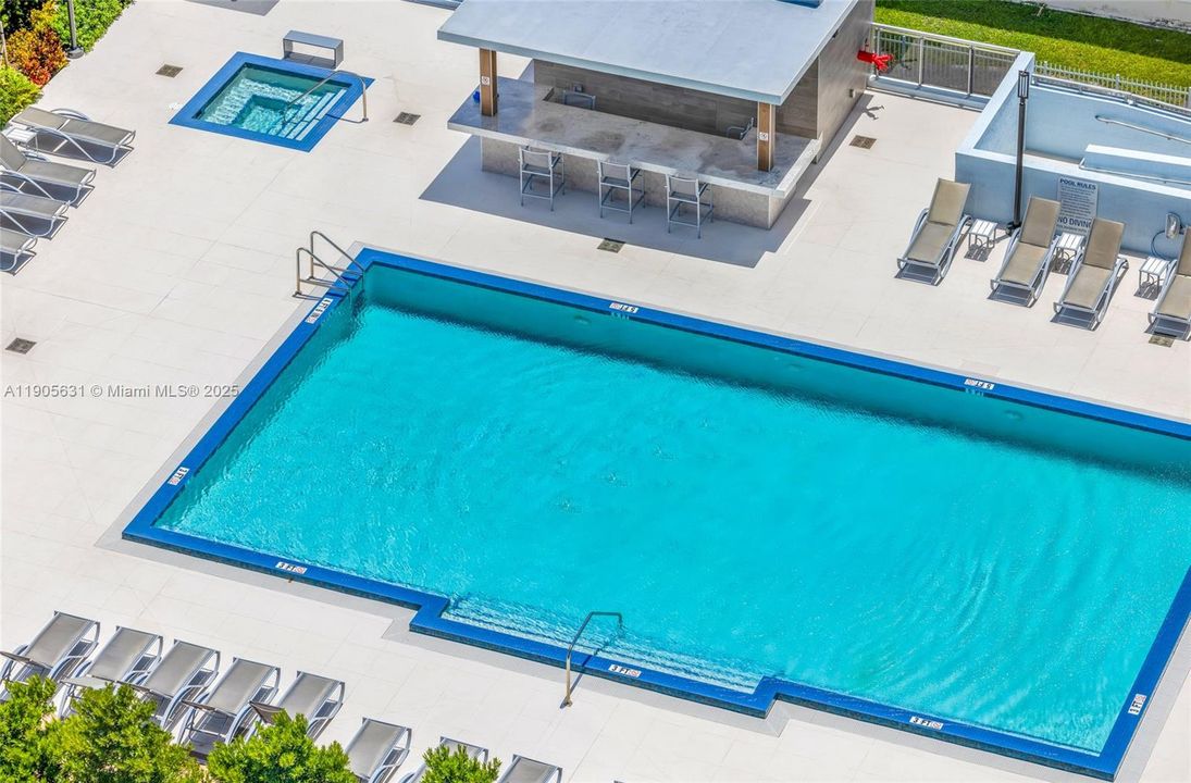 For Sale: $749,000 (2 beds, 2 baths, 1735 Square Feet)