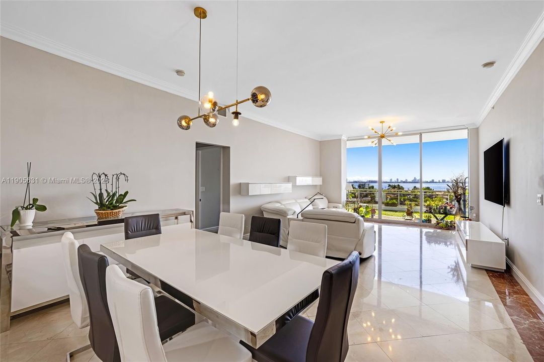 For Sale: $749,000 (2 beds, 2 baths, 1735 Square Feet)