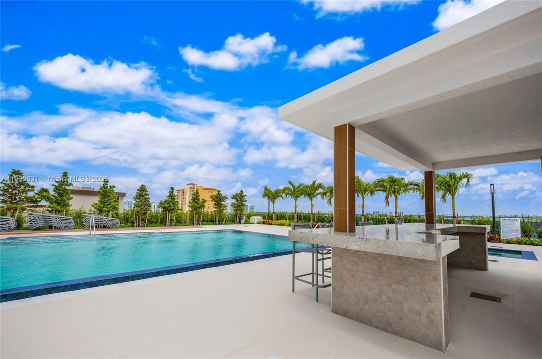 For Sale: $749,000 (2 beds, 2 baths, 1735 Square Feet)