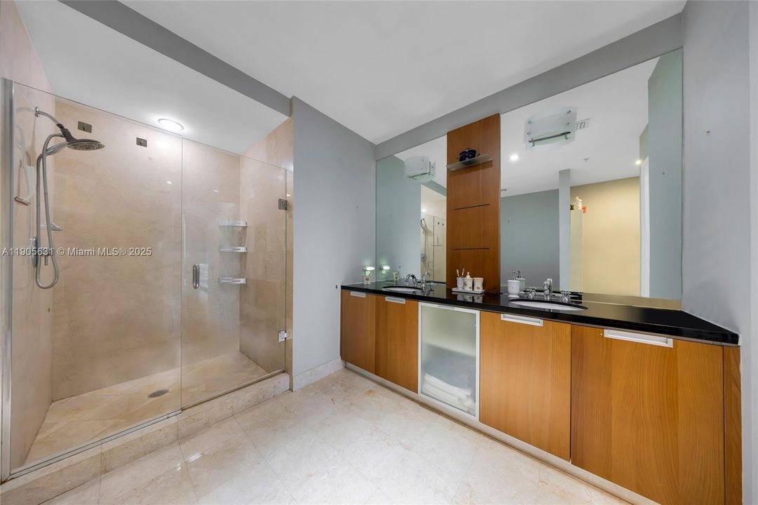 For Sale: $749,000 (2 beds, 2 baths, 1735 Square Feet)