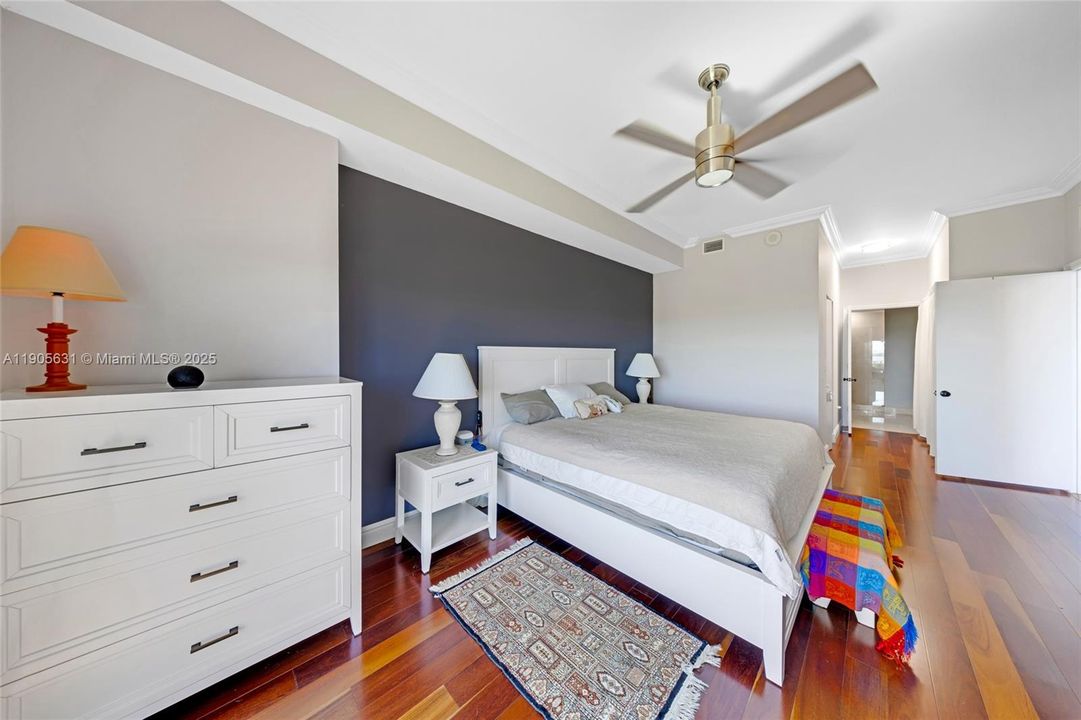 For Sale: $749,000 (2 beds, 2 baths, 1735 Square Feet)