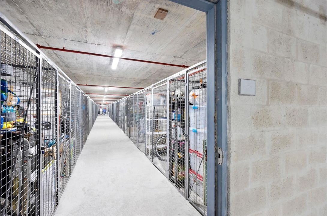 For Sale: $749,000 (2 beds, 2 baths, 1735 Square Feet)