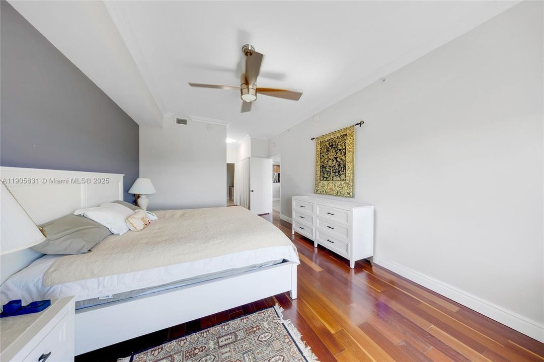 For Sale: $749,000 (2 beds, 2 baths, 1735 Square Feet)