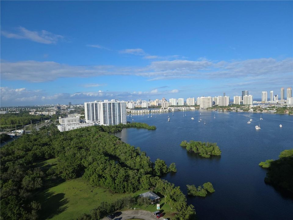 For Rent: $3,850 (2 beds, 2 baths, 1122 Square Feet)