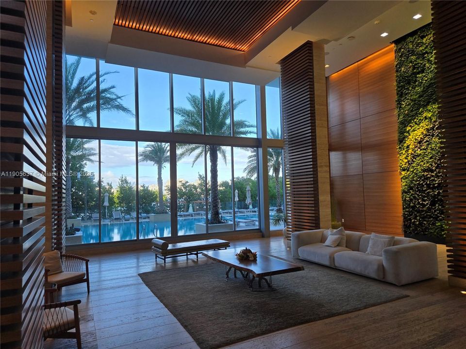 For Rent: $3,850 (2 beds, 2 baths, 1122 Square Feet)