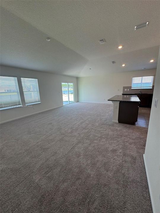 出租: $2,890 (3 贝兹, 2 浴室, 1541 平方英尺)