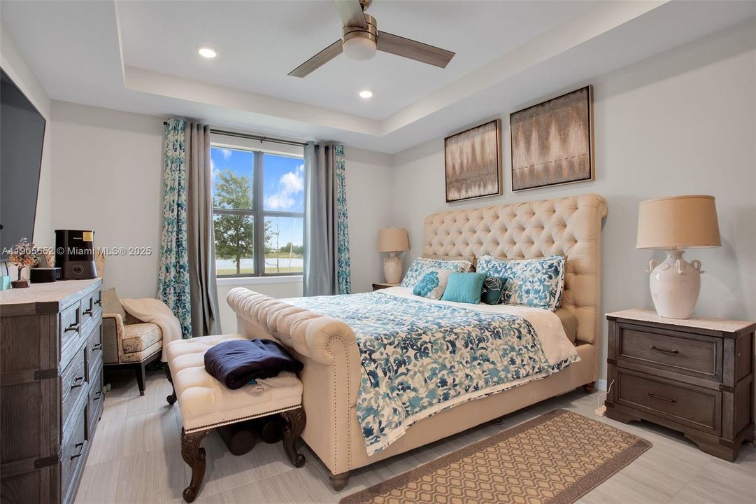 For Sale: $975,000 (5 beds, 3 baths, 2860 Square Feet)