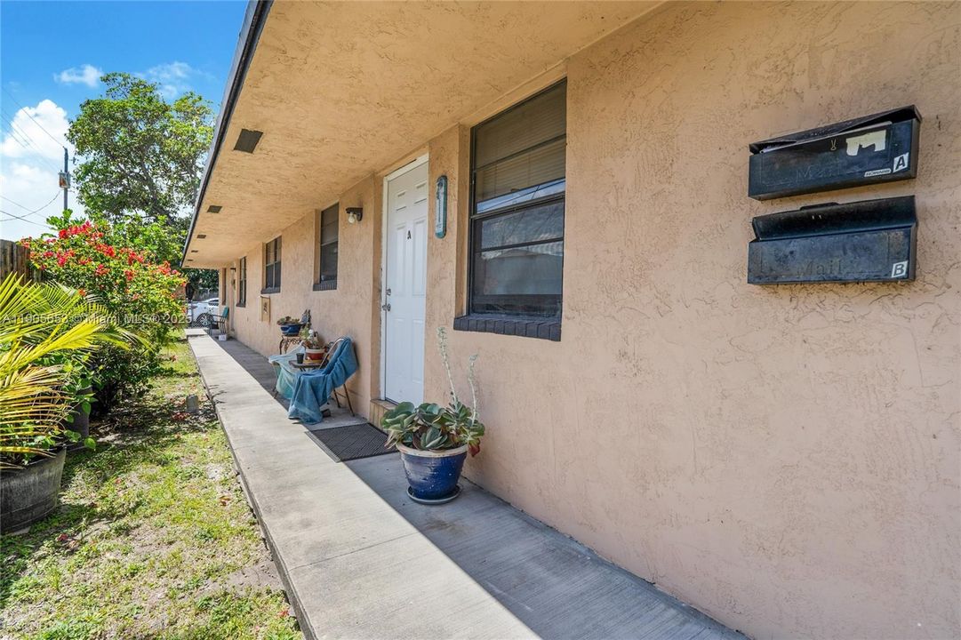 For Sale: $599,000 (0 beds, 0 baths, 1926 Square Feet)