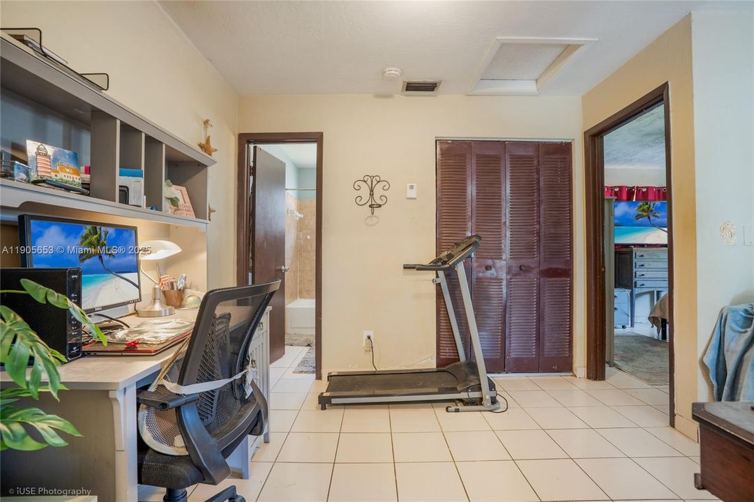 For Sale: $599,000 (0 beds, 0 baths, 1926 Square Feet)