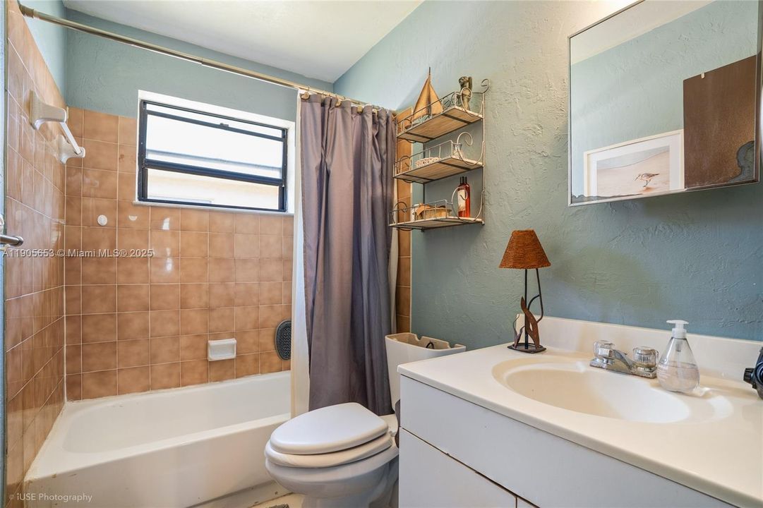 For Sale: $599,000 (0 beds, 0 baths, 1926 Square Feet)