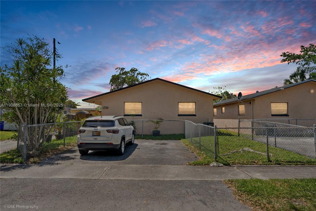 For Sale: $599,000 (0 beds, 0 baths, 1926 Square Feet)