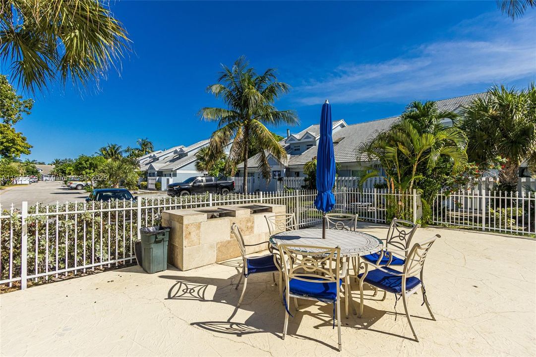 待售: $340,000 (3 贝兹, 2 浴室, 1462 平方英尺)