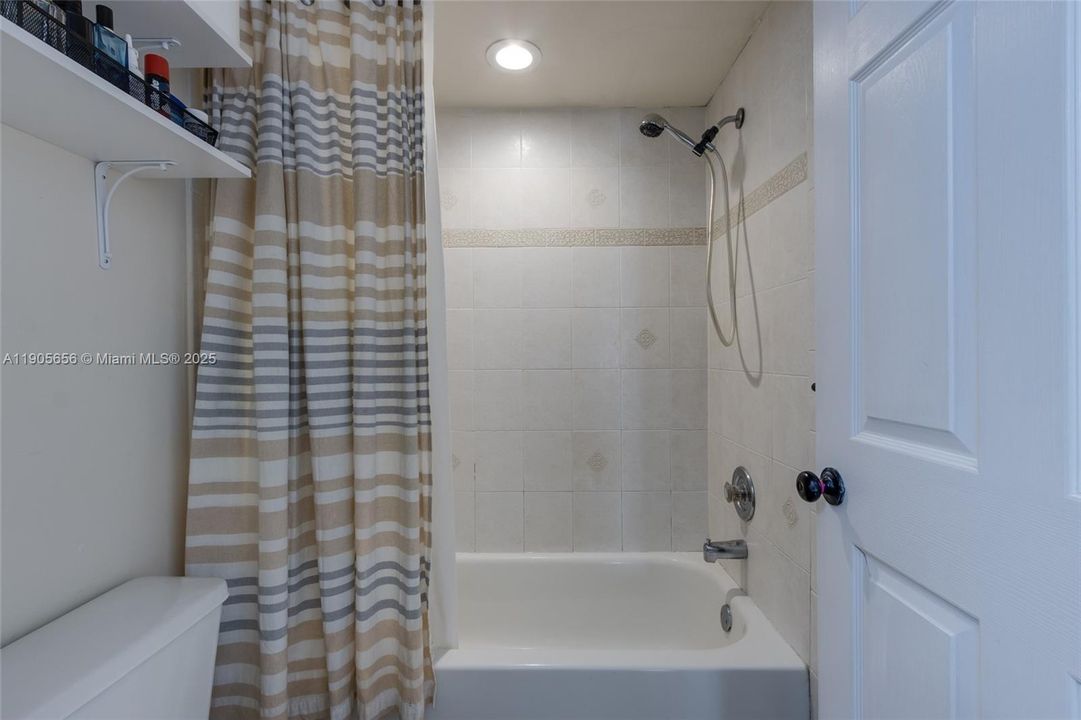 待售: $340,000 (3 贝兹, 2 浴室, 1462 平方英尺)