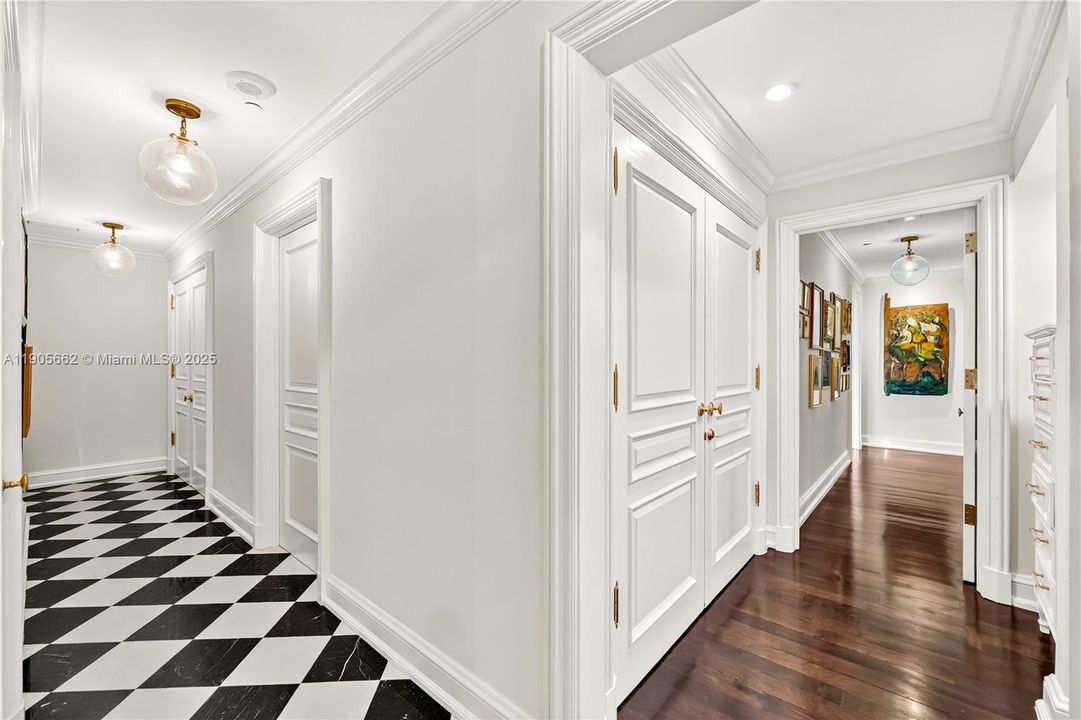 На продажу: $7,750,000 (3 спален, 4 ванн, 4530 Квадратных фут)