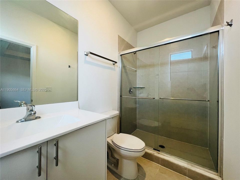 For Rent: $2,300 (3 beds, 2 baths, 1483 Square Feet)