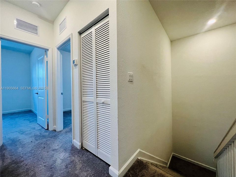 For Rent: $2,300 (3 beds, 2 baths, 1483 Square Feet)