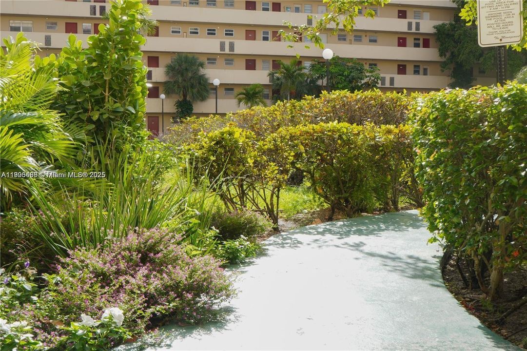 En Renta: $2,000 (1 camas, 1 baños, 1036 Pies cuadrados)