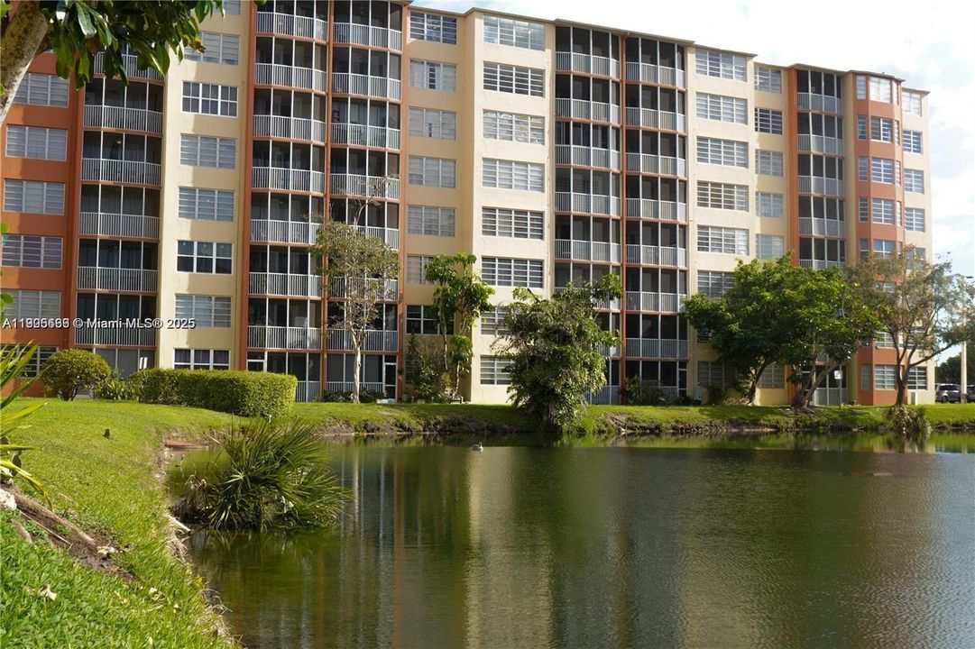 En Renta: $2,000 (1 camas, 1 baños, 1036 Pies cuadrados)