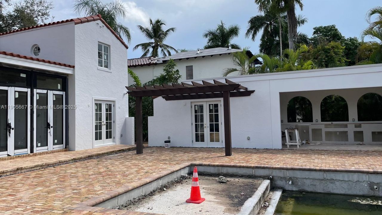 For Sale: $4,500,000 (4 beds, 4 baths, 2958 Square Feet)