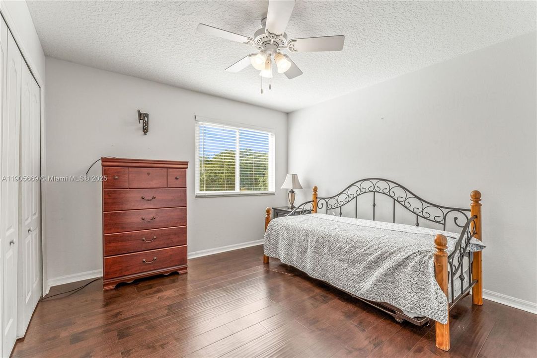 На продажу: $659,999 (4 спален, 3 ванн, 0 Квадратных фут)