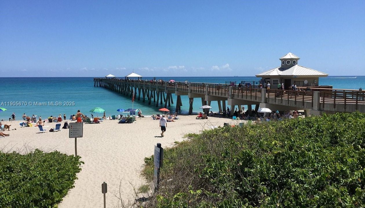 Juno Beach Fishing Pier