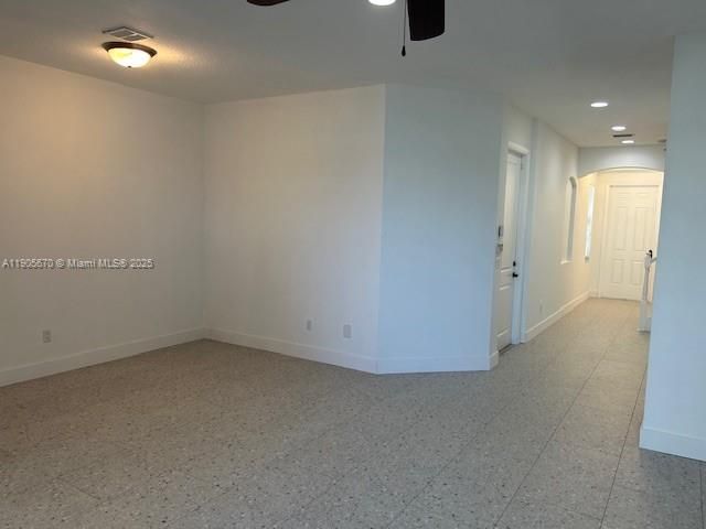 En Venta: $925,000 (3 camas, 2 baños, 1793 Pies cuadrados)