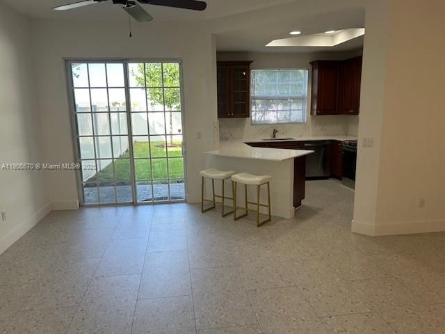 En Venta: $925,000 (3 camas, 2 baños, 1793 Pies cuadrados)