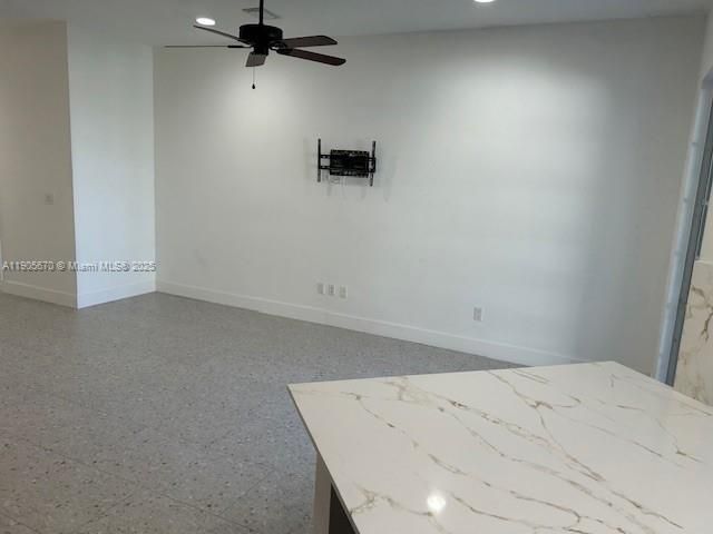 En Venta: $925,000 (3 camas, 2 baños, 1793 Pies cuadrados)