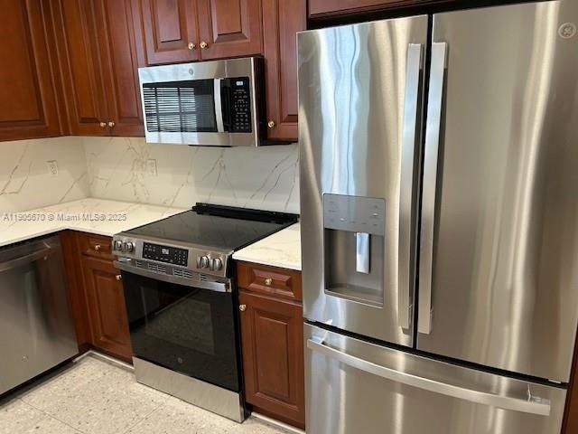 En Venta: $925,000 (3 camas, 2 baños, 1793 Pies cuadrados)