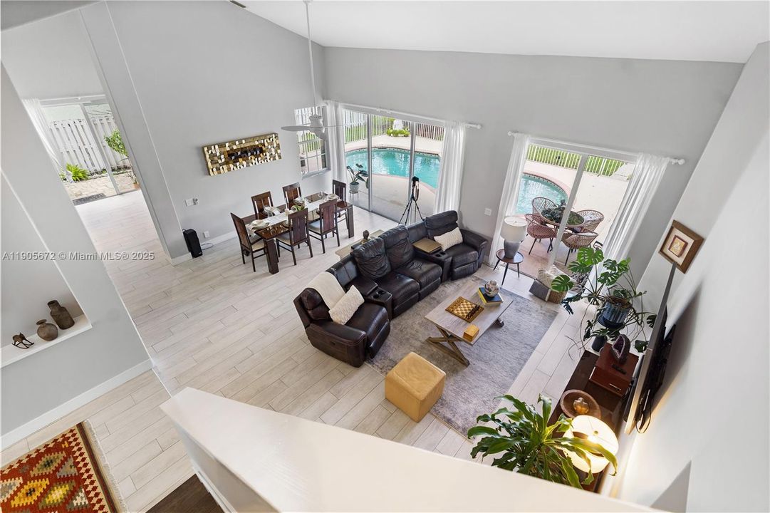 На продажу: $1,150,000 (4 спален, 3 ванн, 2394 Квадратных фут)