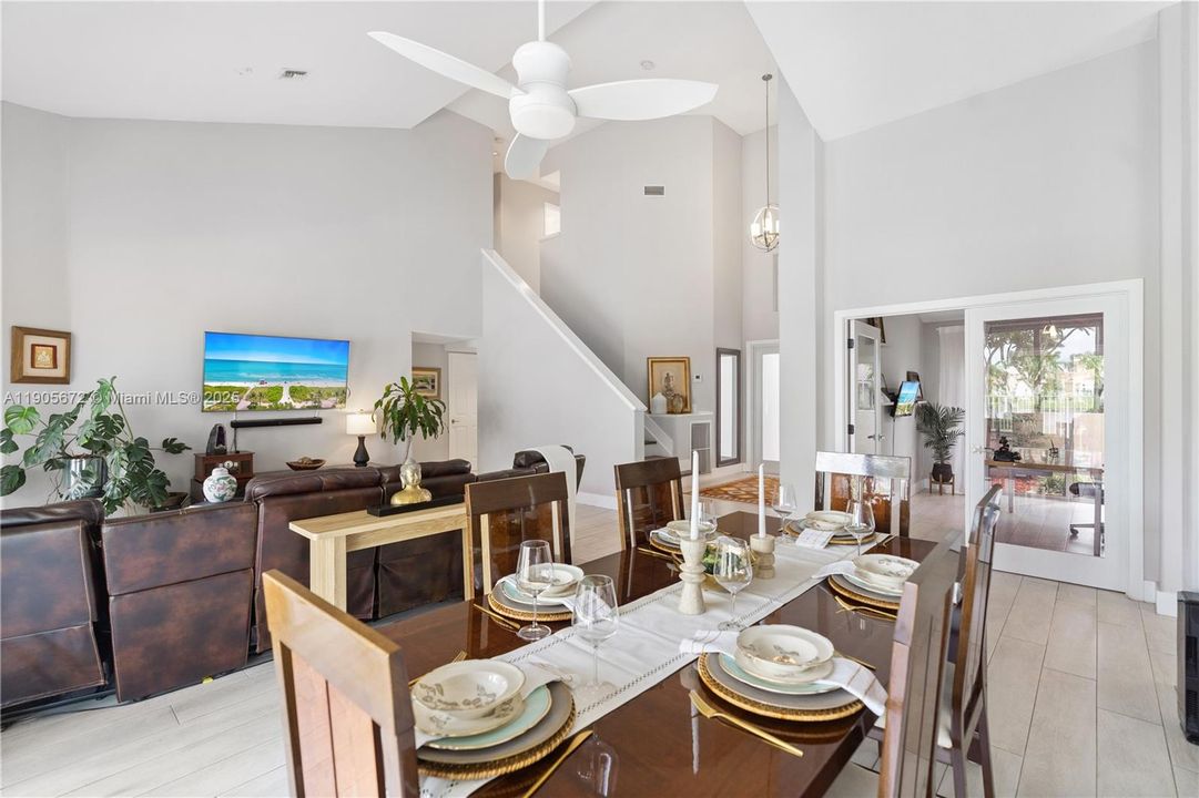 На продажу: $1,150,000 (4 спален, 3 ванн, 2394 Квадратных фут)