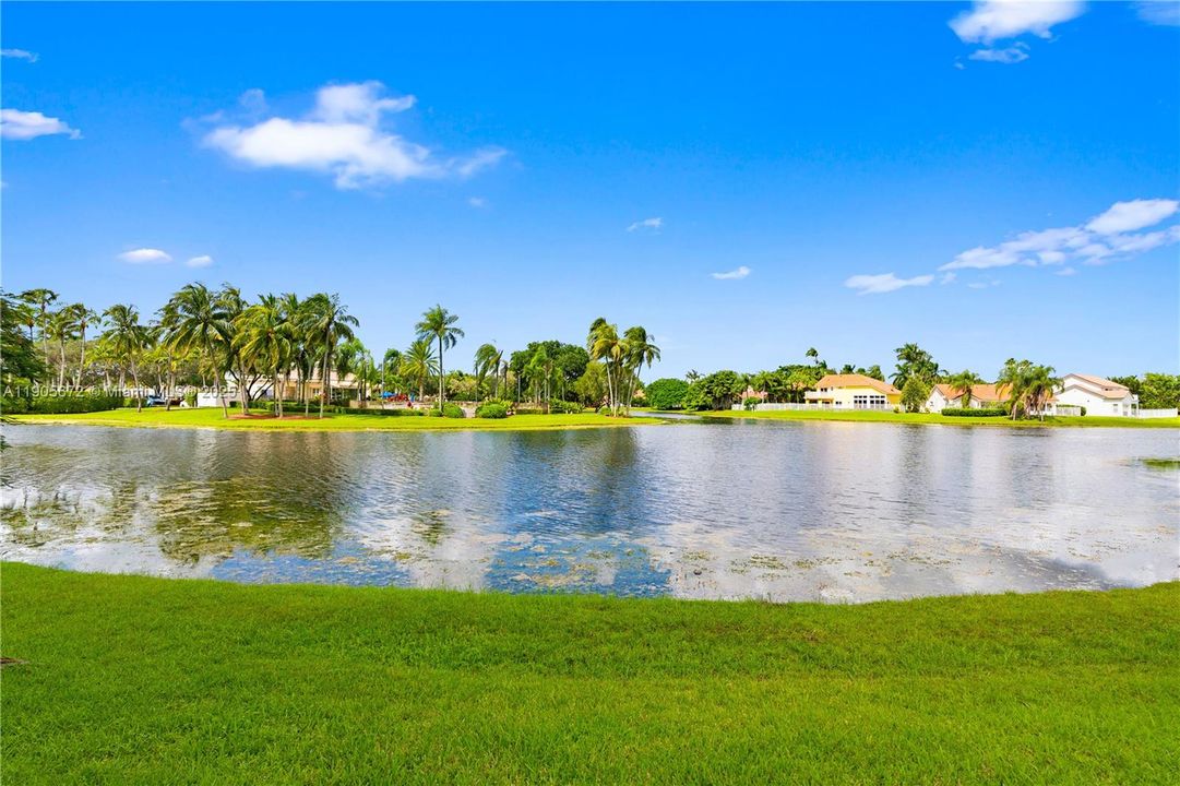 На продажу: $1,150,000 (4 спален, 3 ванн, 2394 Квадратных фут)