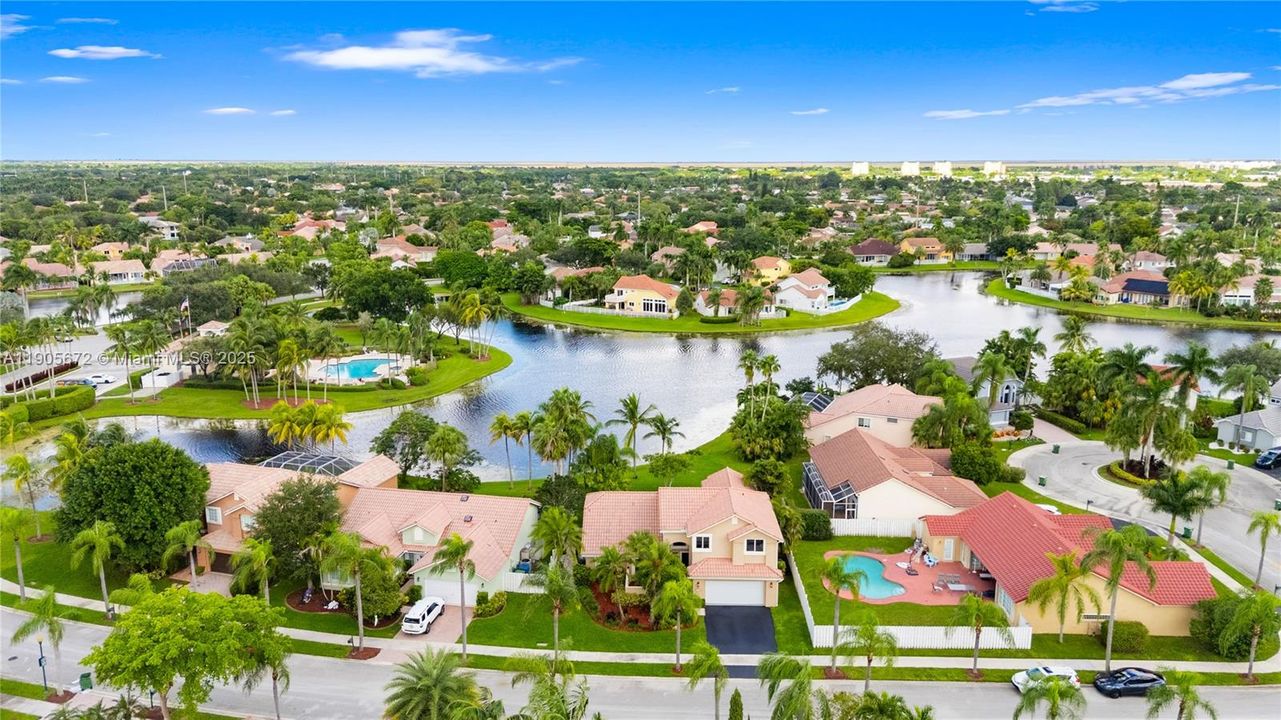 На продажу: $1,150,000 (4 спален, 3 ванн, 2394 Квадратных фут)