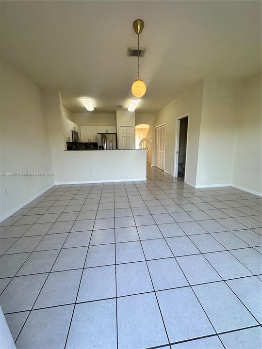 For Rent: $3,300 (3 beds, 2 baths, 1589 Square Feet)