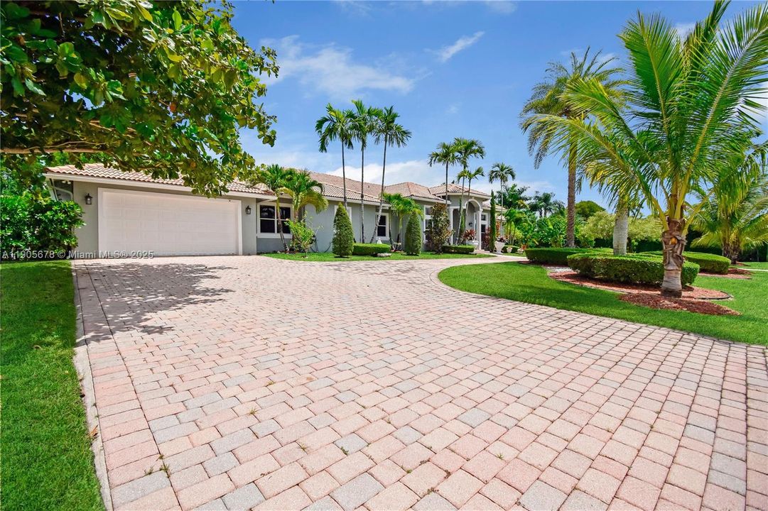 待售: $2,100,000 (4 贝兹, 4 浴室, 3752 平方英尺)