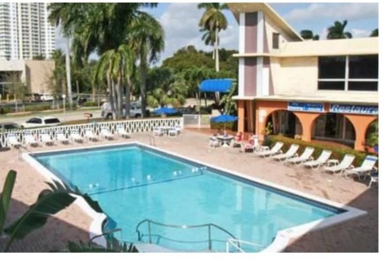 For Rent: $1,500 (1 beds, 1 baths, 320 Square Feet)