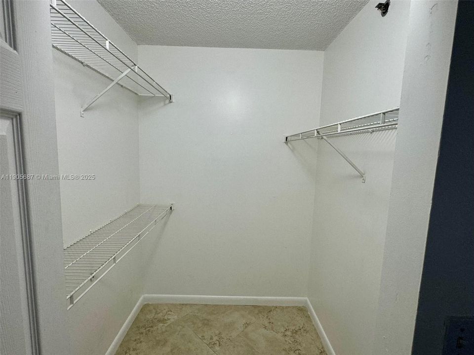 Недавно арендовано: $2,350 (1 спален, 1 ванн, 750 Квадратных фут)