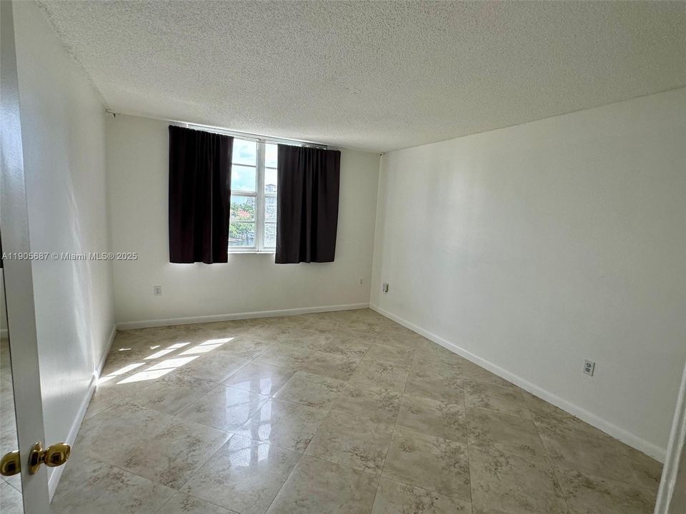 Недавно арендовано: $2,350 (1 спален, 1 ванн, 750 Квадратных фут)