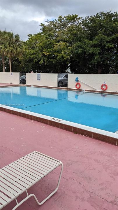 For Rent: $1,435 (1 beds, 1 baths, 619 Square Feet)