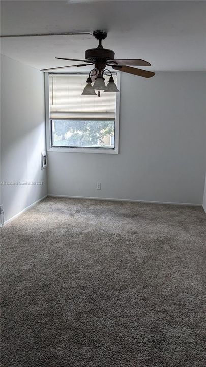 For Rent: $1,435 (1 beds, 1 baths, 619 Square Feet)