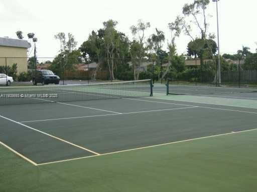 2 Tennis courts