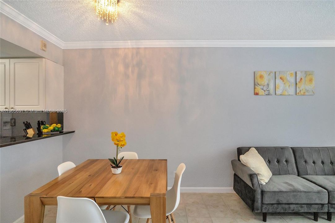 For Rent: $2,250 (0 beds, 1 baths, 486 Square Feet)