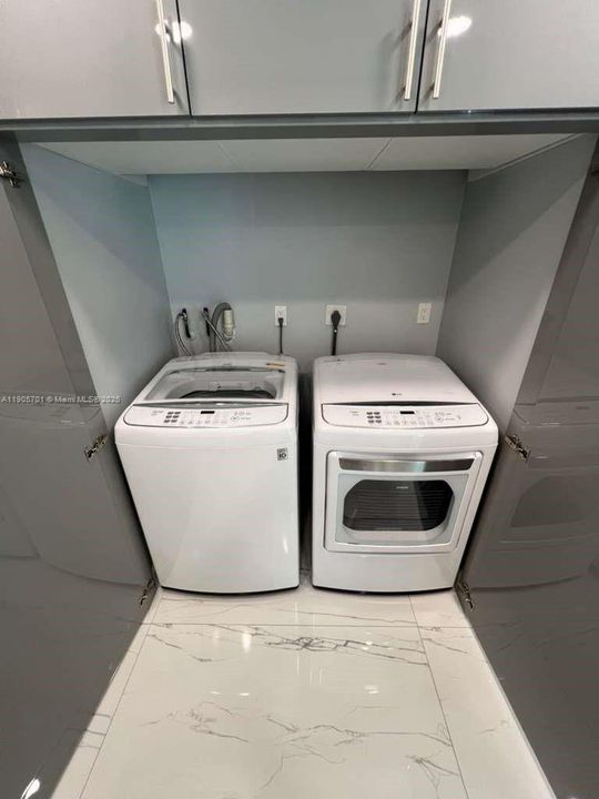 Dryer / Washer
