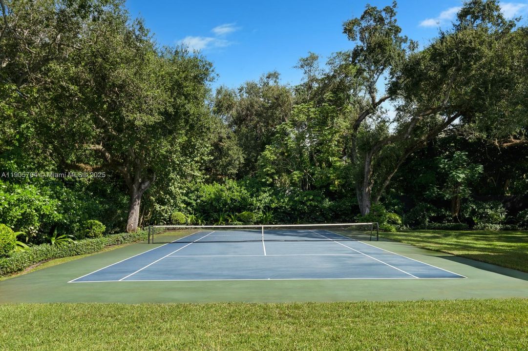 En Renta: $40,000 (5 camas, 5 baños, 7481 Pies cuadrados)