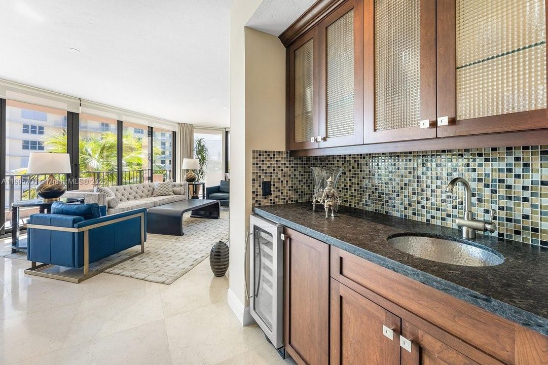 Living Room w/Built-in Bar