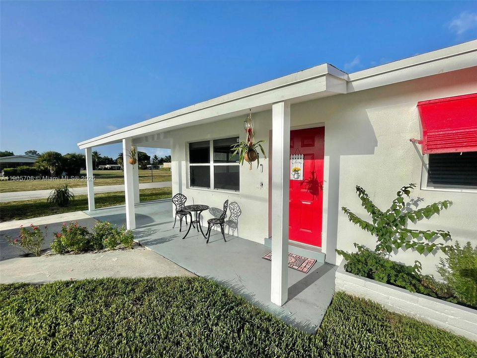 合同活跃: $480,000 (3 贝兹, 2 浴室, 1119 平方英尺)