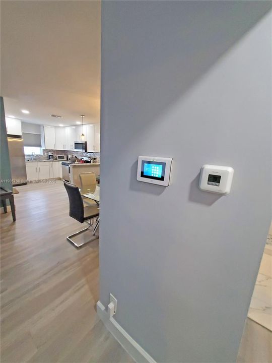 合同活跃: $480,000 (3 贝兹, 2 浴室, 1119 平方英尺)