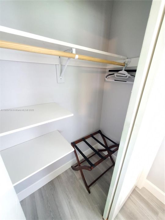 合同活跃: $480,000 (3 贝兹, 2 浴室, 1119 平方英尺)